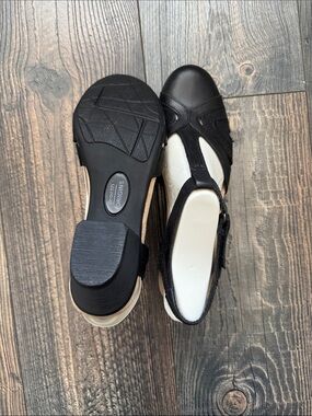 Earth Origins Black T-Strap Block Heel Pumps